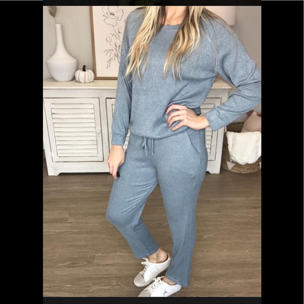 Sweater and pant set (Tan Large/XL)